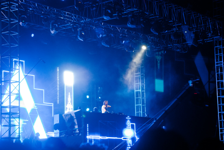 Saturday Night Frenzy With David Guetta at Amanora